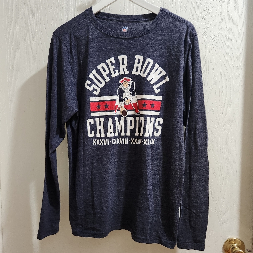 14New England Patriots football Super Bowl LIII Champions NFL Shirt Women Long s